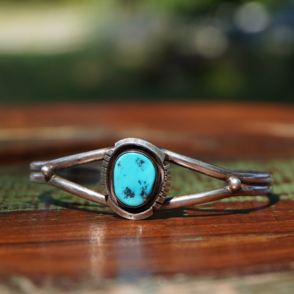 Vintage Navajo Sterling Turquoise Cuff Bracelet - Picture 6 of 13